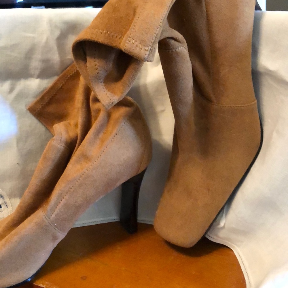 SLIDE ON BOOTS